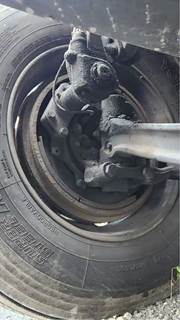 Freightliner Cascadia 126 Right Spindle