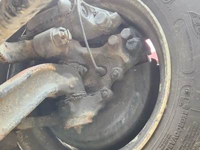 Freightliner Cascadia 126 Right Spindle