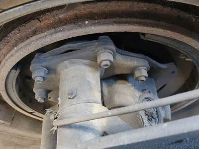 Freightliner Cascadia 126 Right Spindle