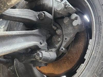 Freightliner Cascadia 126 Left Spindle