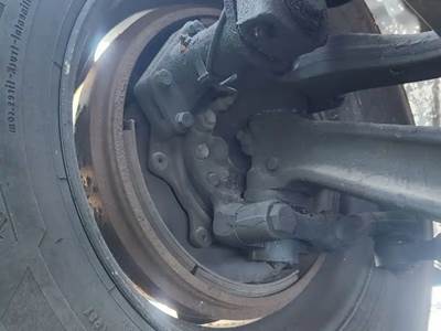 Freightliner Cascadia 126 Right Spindle
