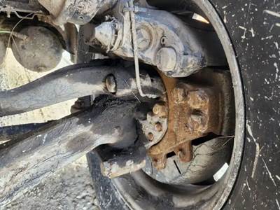 Freightliner Cascadia 126 Left Spindle