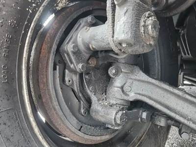 Freightliner Cascadia 126 Right Spindle