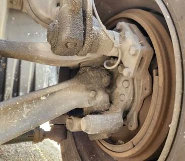 Freightliner Cascadia 126 Left Spindle
