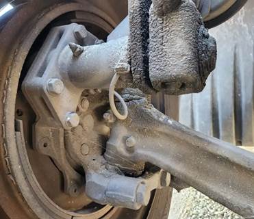 Freightliner Cascadia 126 Right Spindle