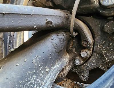 Freightliner Cascadia 126 Left Spindle