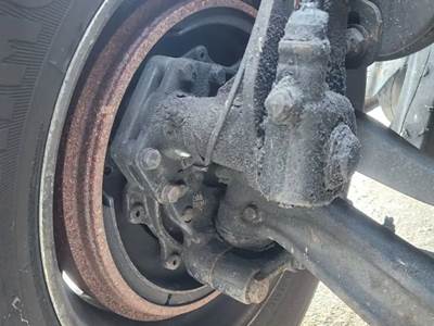 Freightliner Cascadia 126 Right Spindle