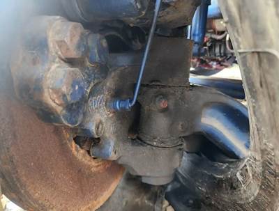 Freightliner Cascadia 126 Right Spindle