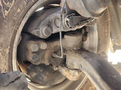 Freightliner Cascadia 126 Right Spindle