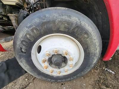 Freightliner Columbia 112 Left Spindle