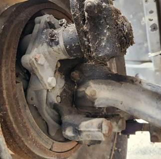 Freightliner Columbia 112 Right Spindle