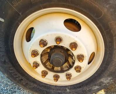 Freightliner Columbia 120 Left Spindle