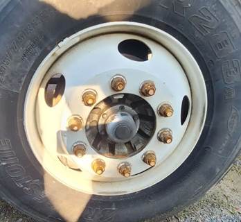 Freightliner Columbia 120 Right Spindle