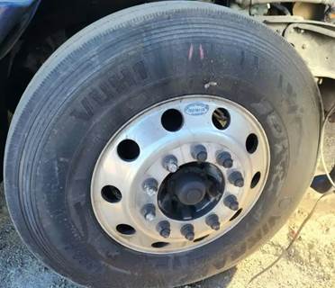 Freightliner Columbia 120 Right Spindle