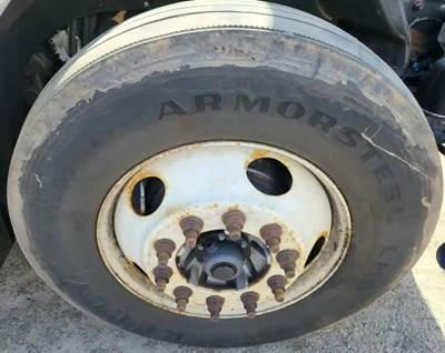 Freightliner Columbia 120 Right Spindle