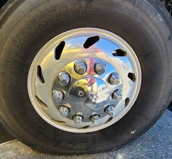 Freightliner Columbia 120 Right Spindle