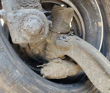 Freightliner Columbia 120 Right Spindle