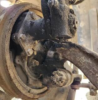 Freightliner Columbia 120 Right Spindle