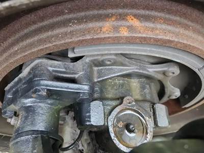 Freightliner Coronado 122 Right Spindle for a 2013 Freightliner Coronado 12