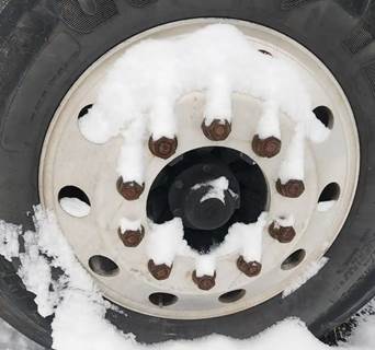 Freightliner Coronado 122 SD Right Spindle for a 2012 Freightliner Coronado SD122