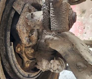 Freightliner FL112 Right Spindle