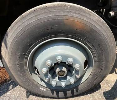 Freightliner FL70 Right Spindle