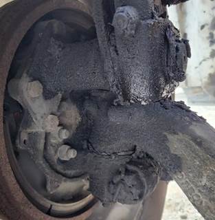 Freightliner FL70 Right Spindle