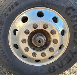 Freightliner M2 106 Right Spindle