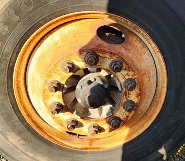 Freightliner M2 106 Left Spindle