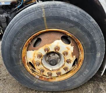 Freightliner M2 106 Left Spindle