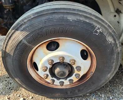 Freightliner M2 106 Left Spindle