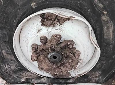 Freightliner M2 106 Left Spindle