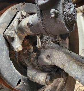 Freightliner M2 106 Right Spindle