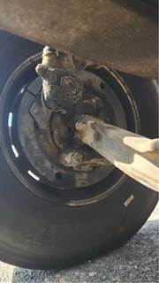 Freightliner M2 106 Right Spindle