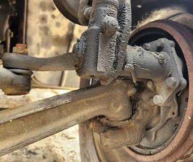 Freightliner M2 106 Left Spindle