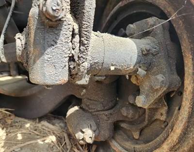 Freightliner M2 106 Left Spindle