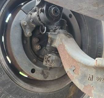 Freightliner M2 106 Right Spindle