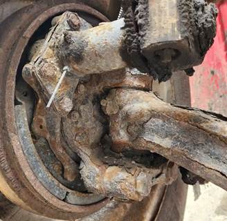 Freightliner M2 106 Right Spindle