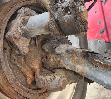 Freightliner M2 106 Right Spindle