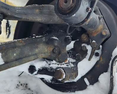 Freightliner M2 106 Left Spindle