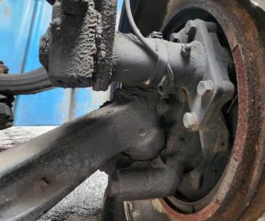 Freightliner M2 106 Left Spindle