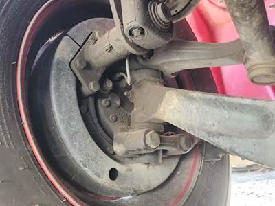 Freightliner M2 106 Right Spindle