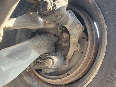 Freightliner M2 106 Left Spindle