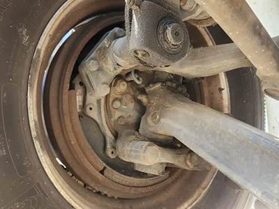 Freightliner M2 106 Right Spindle