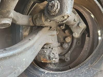 Freightliner M2 106 Left Spindle
