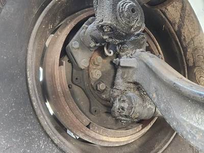 Freightliner M2 106 Right Spindle