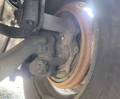 Freightliner M2 106 Left Spindle