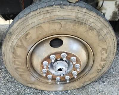 Freightliner M2 112 Right Spindle for a 2021 Freightliner M2 112 Medium Duty