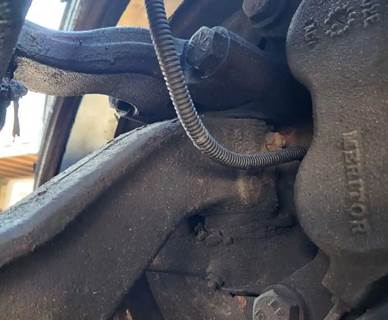 GMC C5500 Left Spindle