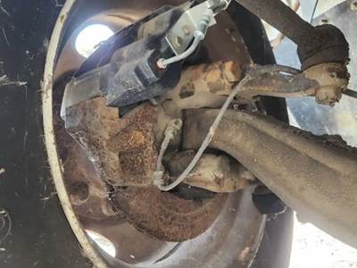 GMC C6500 Right Spindle